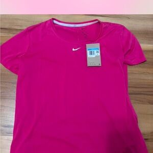 Nike Women's Bright Pink Short Sleeve Tee